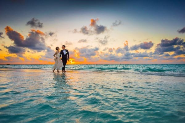 Wundervolle Glückwünsche zur Hochzeit für Tochter und Schwiegersohn