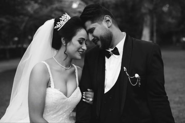 40+ Glückwünsche zum 19. Hochzeitstag für das Brautpaar