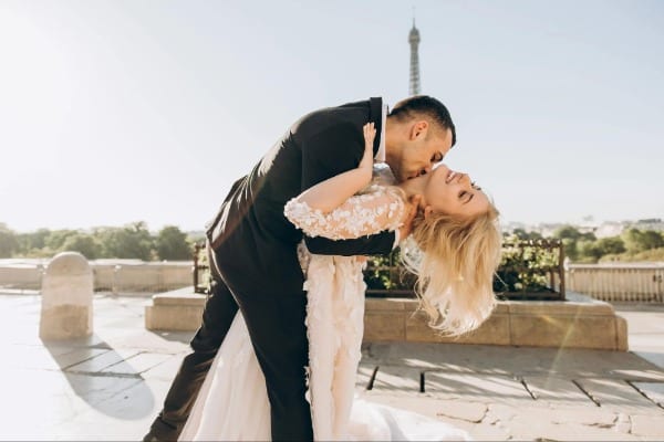 Beliebte Glückwünsche zum 16. Hochzeitstag - Saphirhochzeit