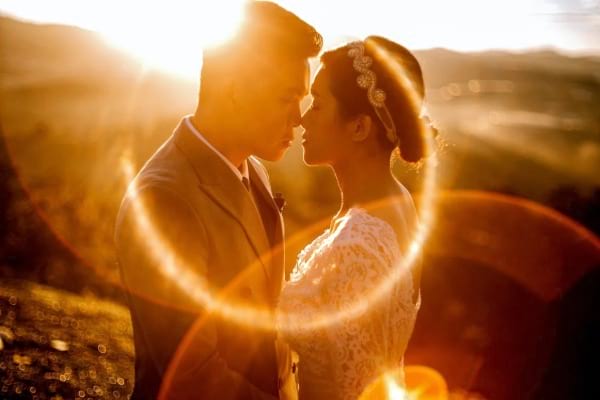 Die Bedeutung der Kristallhochzeit und Glückwünsche zum 15. Hochzeitstag