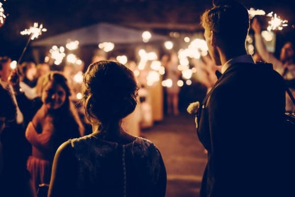 Feier und Bräuche zur Hölzernen Hochzeit